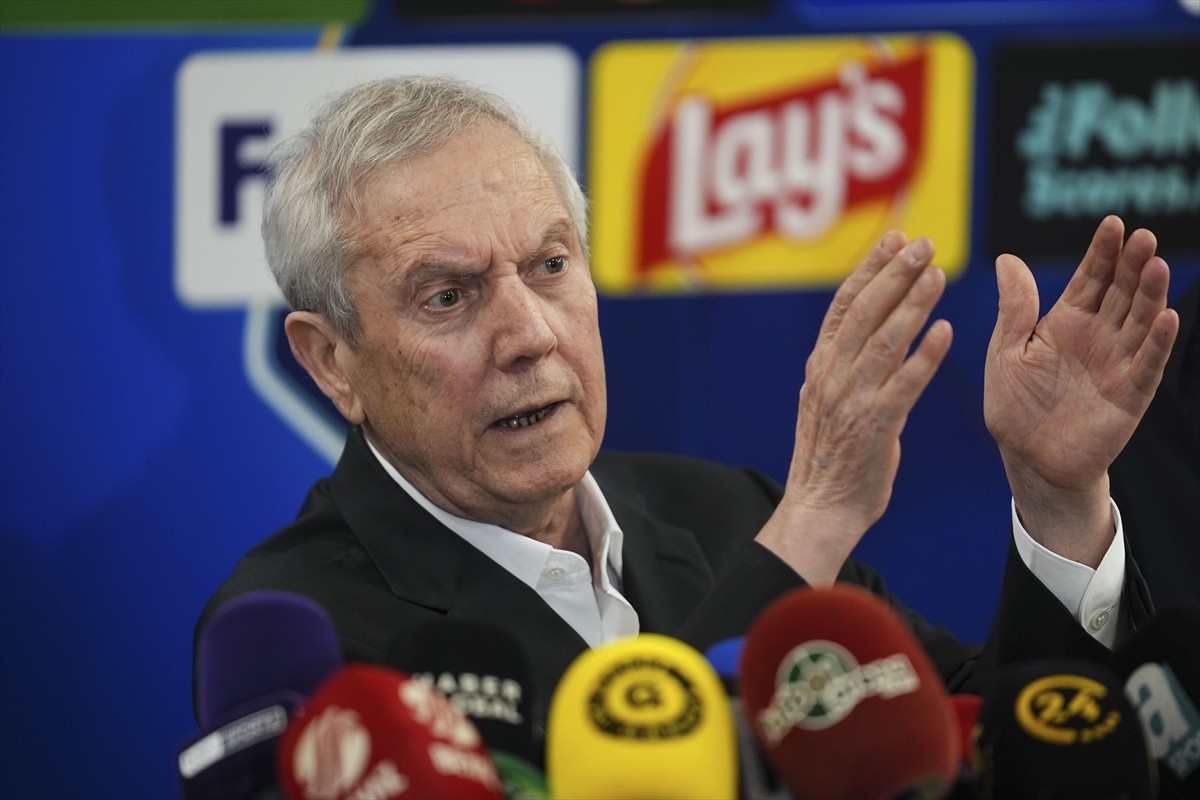 Fenerbahçe'de istifa düğümü! Aziz Yıldırım'dan Kartal'a: Devam edeceksin
