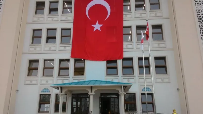 Yalova'da iki yeni imam hatip lisesi törenle hizmete açıldı