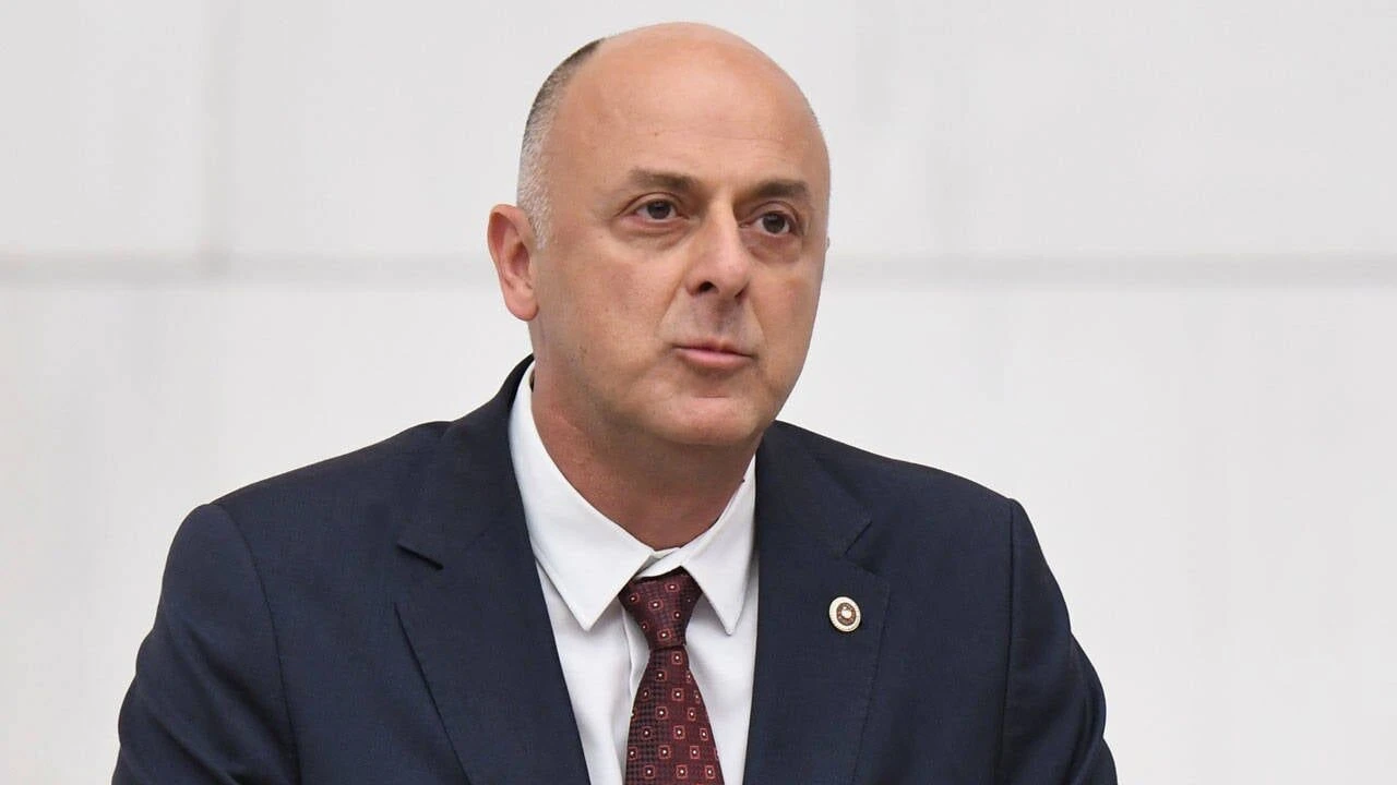 Yeni Partili Özlale’den 10 milyar dolarlık şüpheli fon iddiası: Kimler parasını çekti?