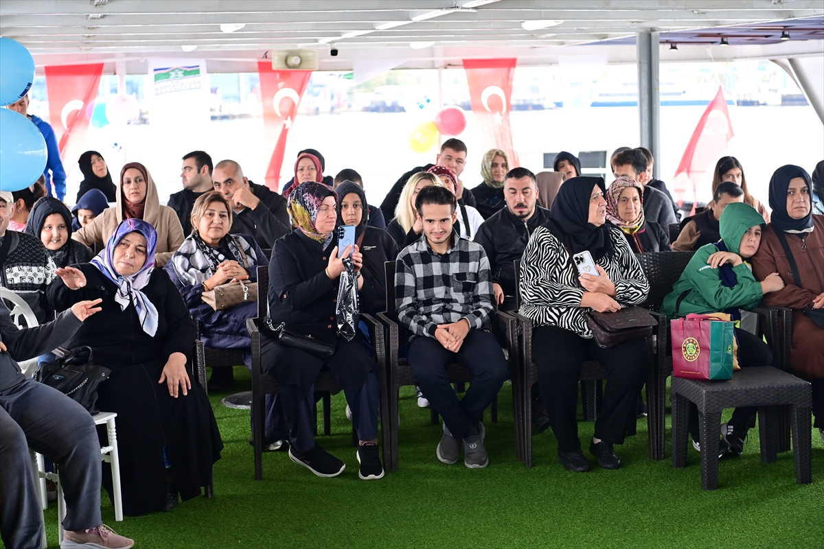 Bahçelievler'de özel bireyler için Boğaz turu düzenlendi