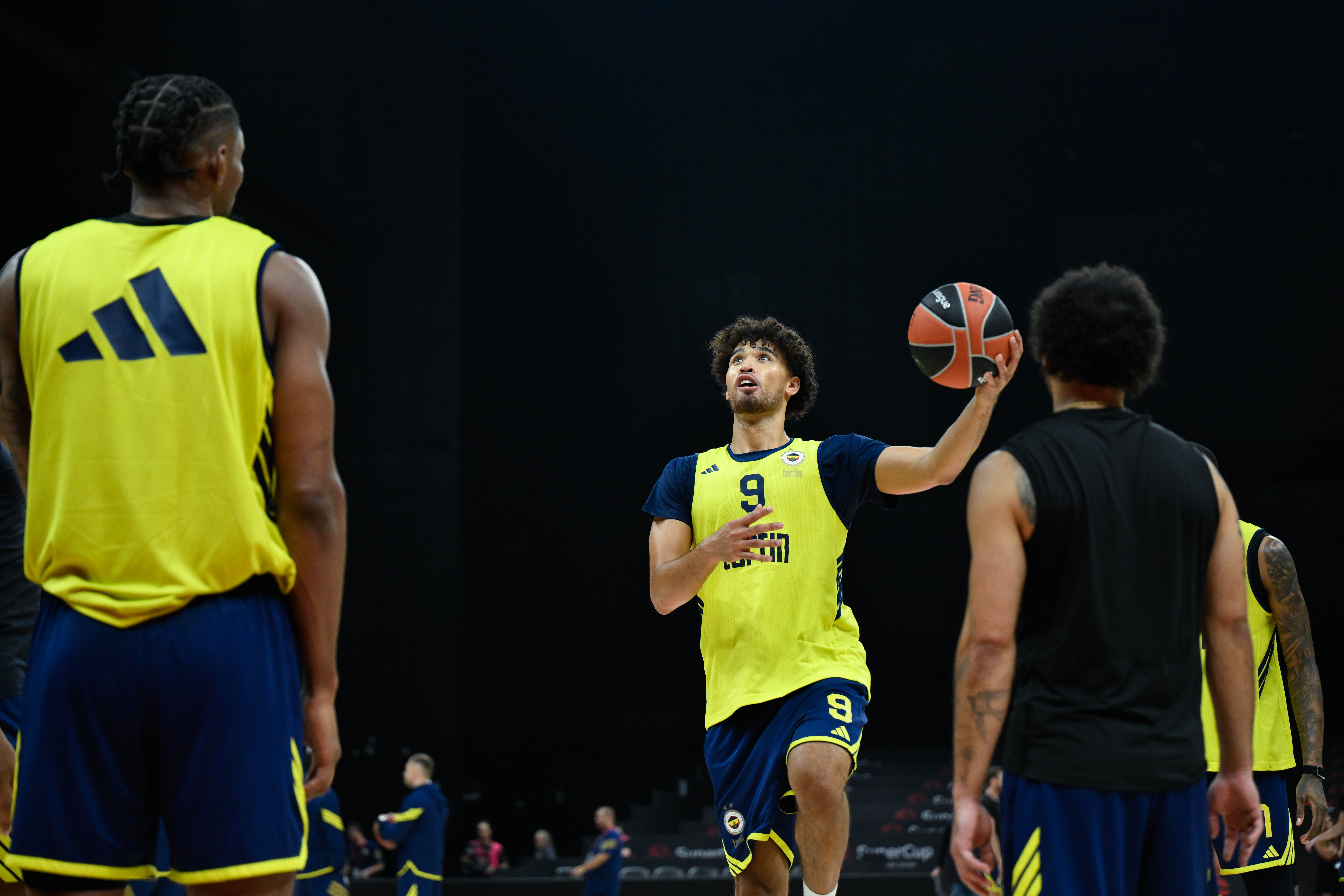 Fenerbahçe Tarfin sezonu açıyor: Olympiakos maçı öncesi son hazırlık