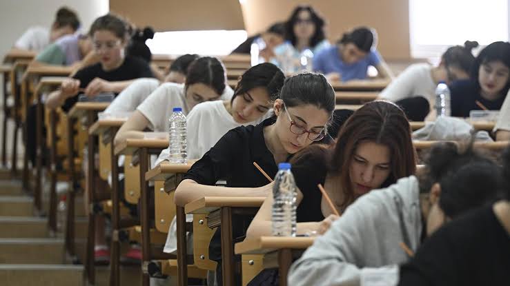 YKS ek tercih dönemi başladı