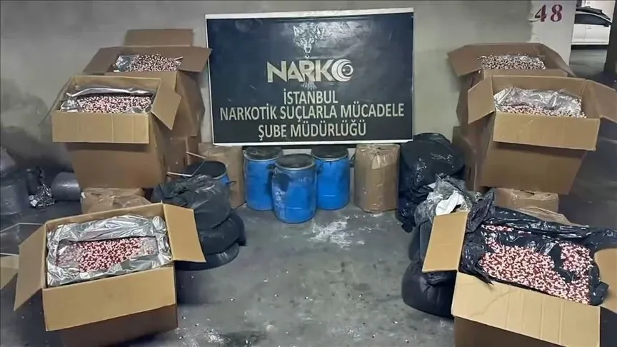 İstanbul’da iki eve baskın: Çok miktarda uyuşturucu ele geçirildi