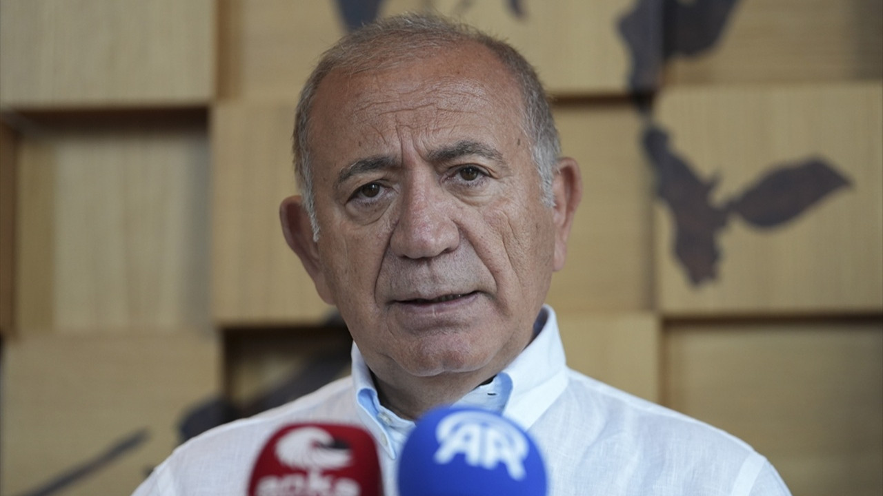 Görevine son verilen Tekin'den açıklama: Atanmış sıfatıyla devam ediyorum