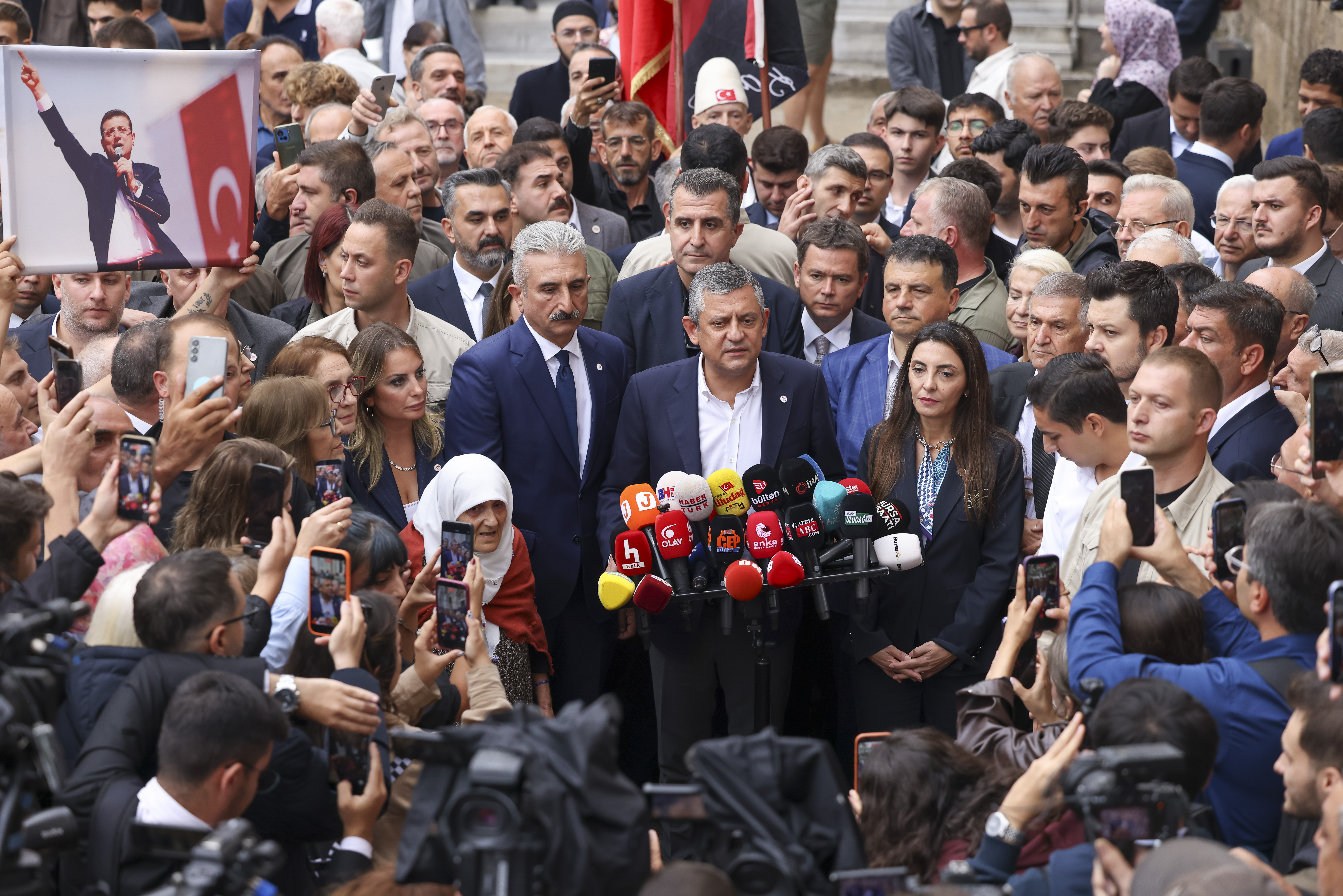 Özgür Özel’den Tera Fon çıkışı: İsimler hazırlansın