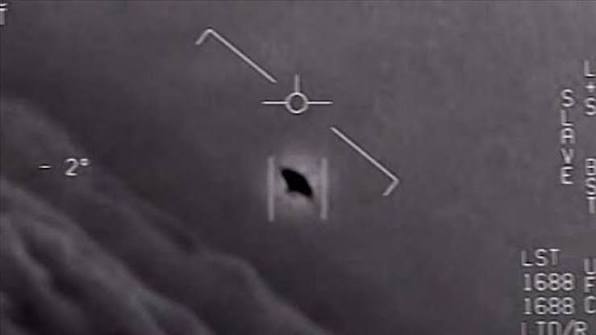 Pentagon’dan yeni UFO belgeleri: 1952 görüntüleri de var