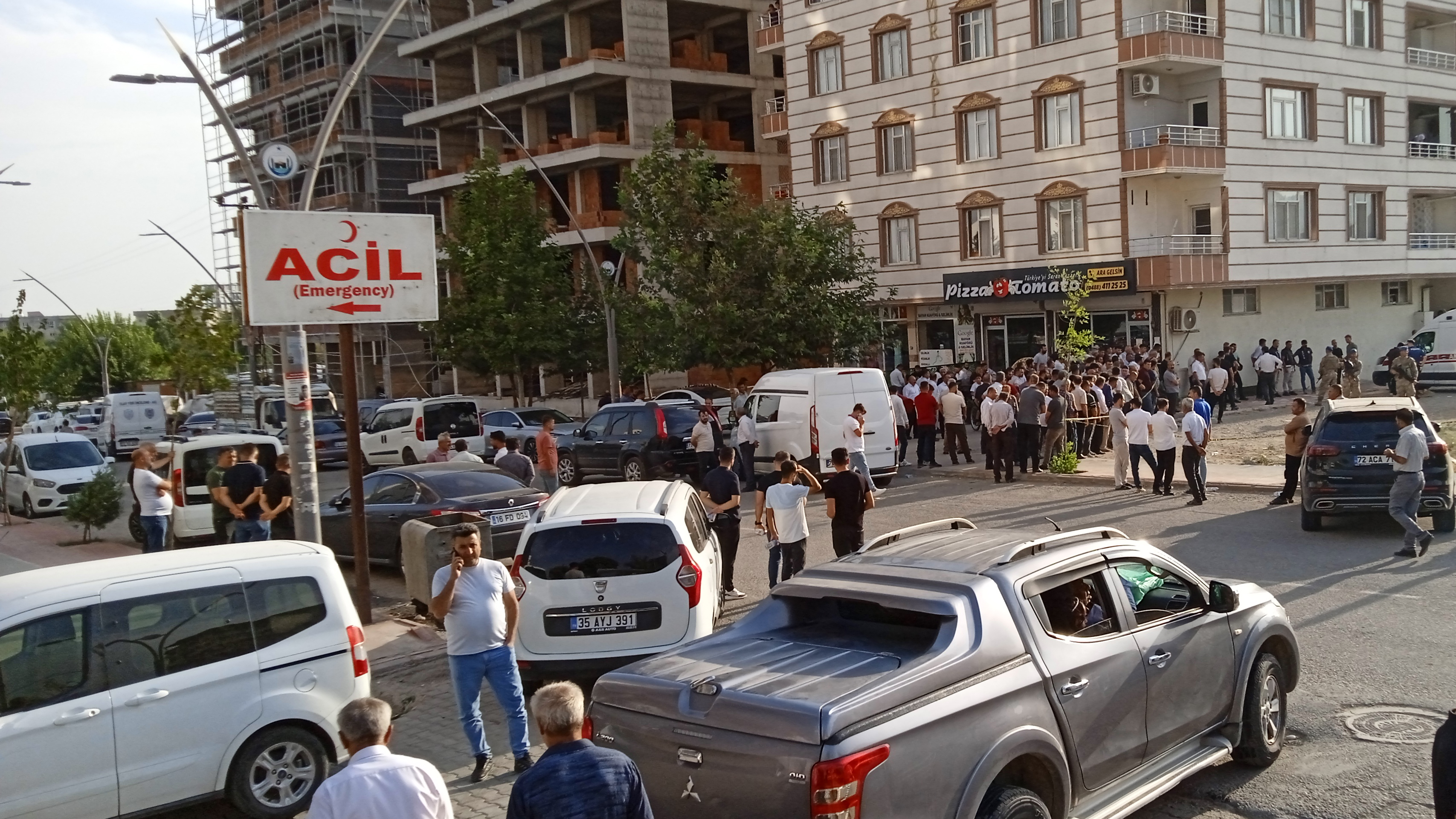 Batman'da eşini ve 2 çocuğunu öldüren kişi intihar etti