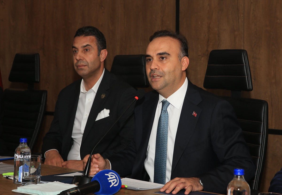 Kacır’dan Diyarbakır’da dikkat çeken mesaj: Bu coğrafyanın ev sahibiyiz