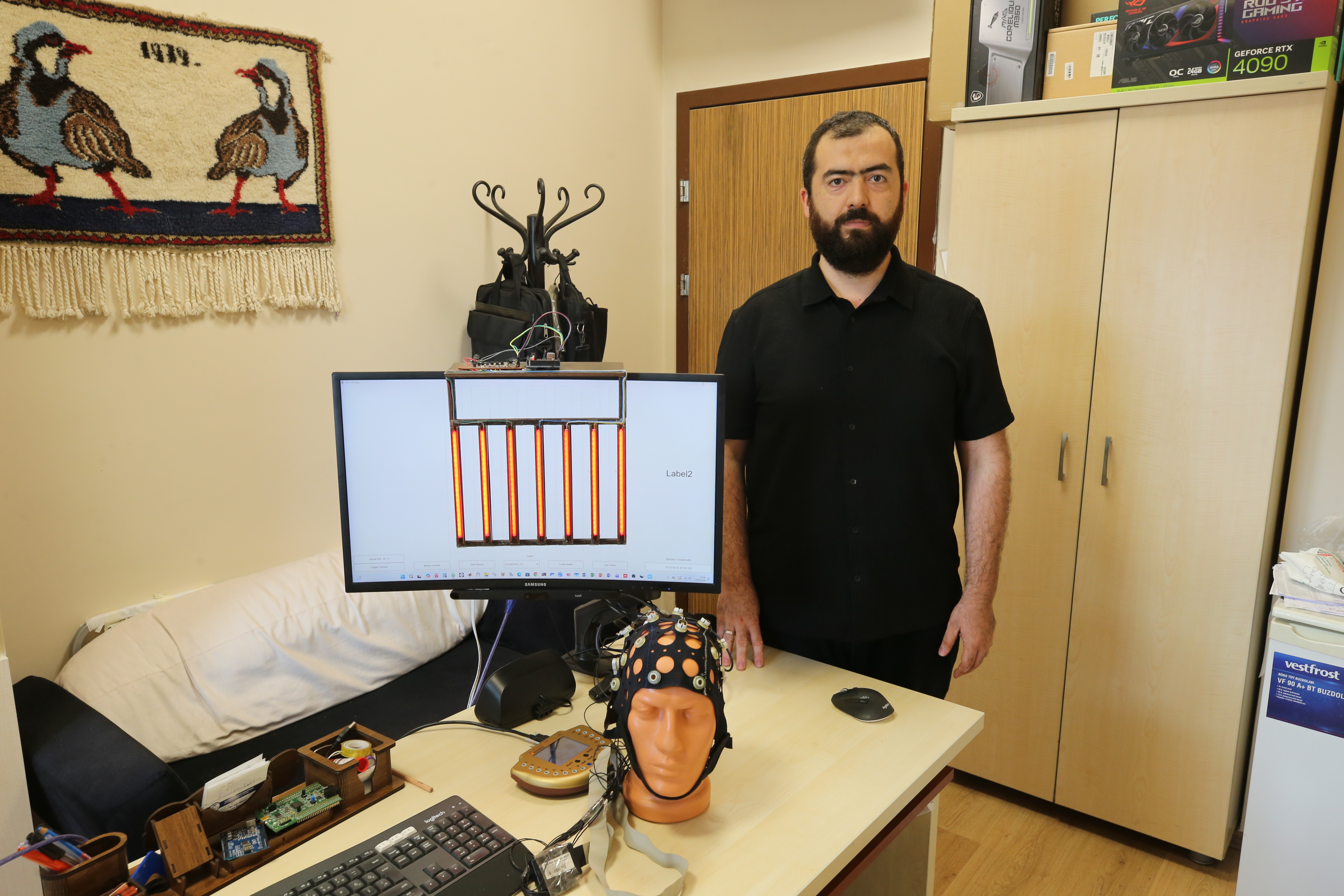 Karabük Üniversitesi'nden düşünceyi bilgisayara bağlayan proje