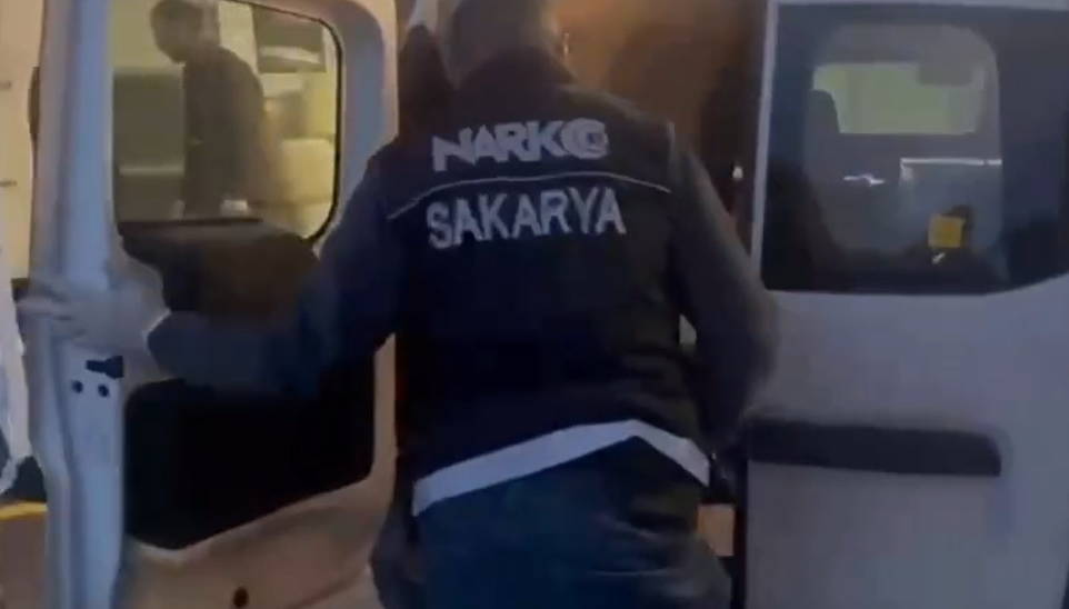 Sakarya'da uyuşturucu operasyonu: 2 şüpheli tutuklandı