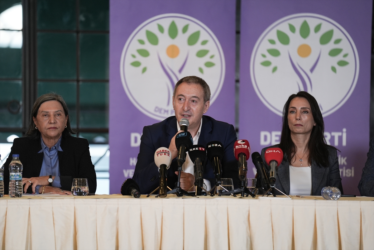 DEM Parti’den Alevi kurumlarıyla “Terörsüz Türkiye” buluşması