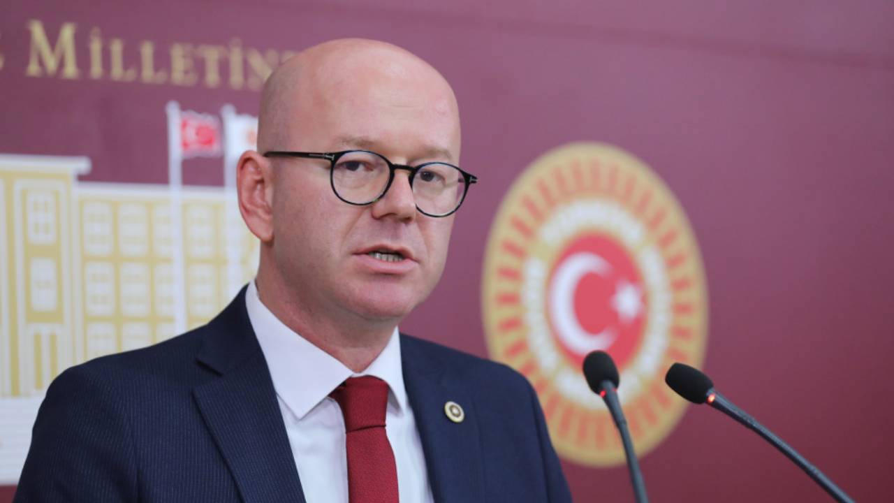 CHP’li Serkan Sarı’dan Yusuf Tekin’e istifa çağrısı