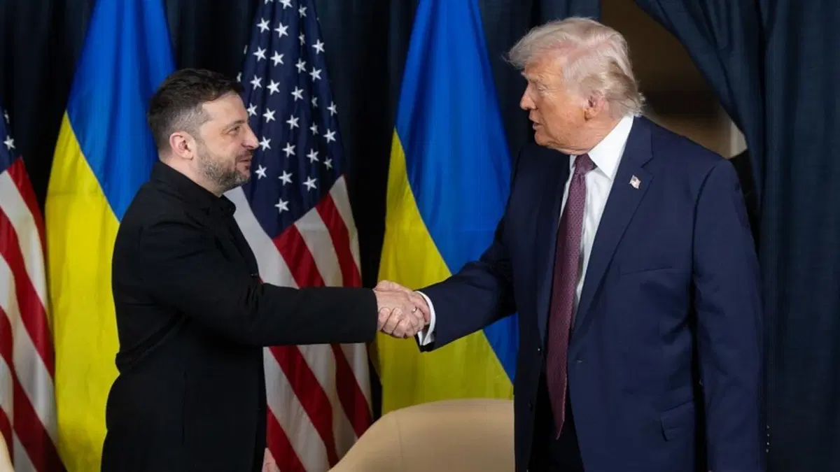 Zelenski, Trump'la görüştü: “Putin'le üçlü görüşmeye hazırım”