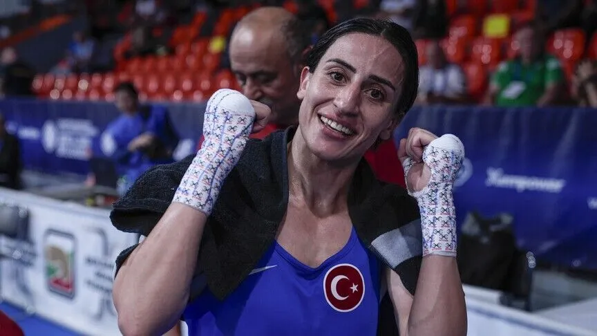 Gizem Özer'den Sofya'da büyük başarı