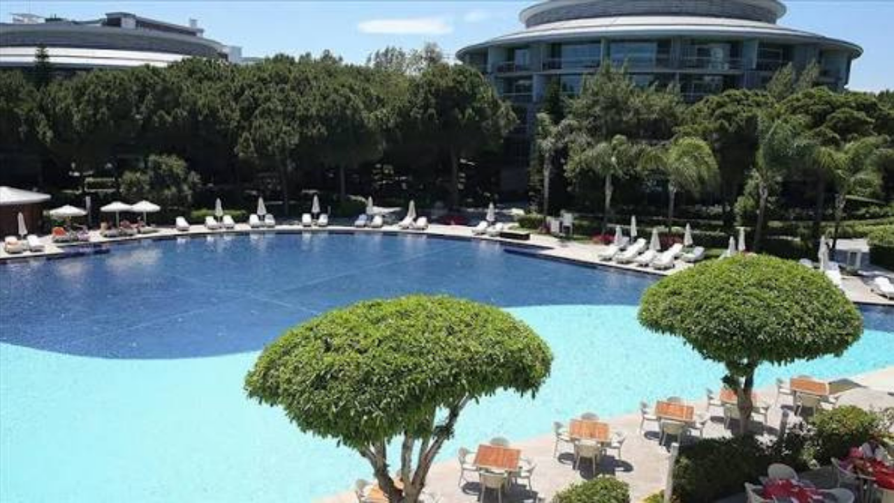 Antalya’daki otel Bakanlığın listesine girdi: İçkide tehlikeli madde tespiti
