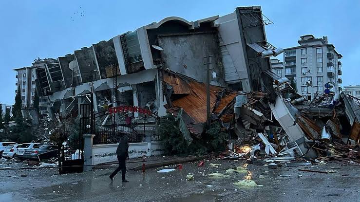 65 kişinin öldüğü Sueda Kent Sitesi davasında yeni karar