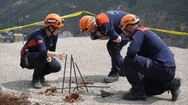 Bayburt ve Gümüşhane'de geniş katılımlı deprem tatbikatı yapıldı