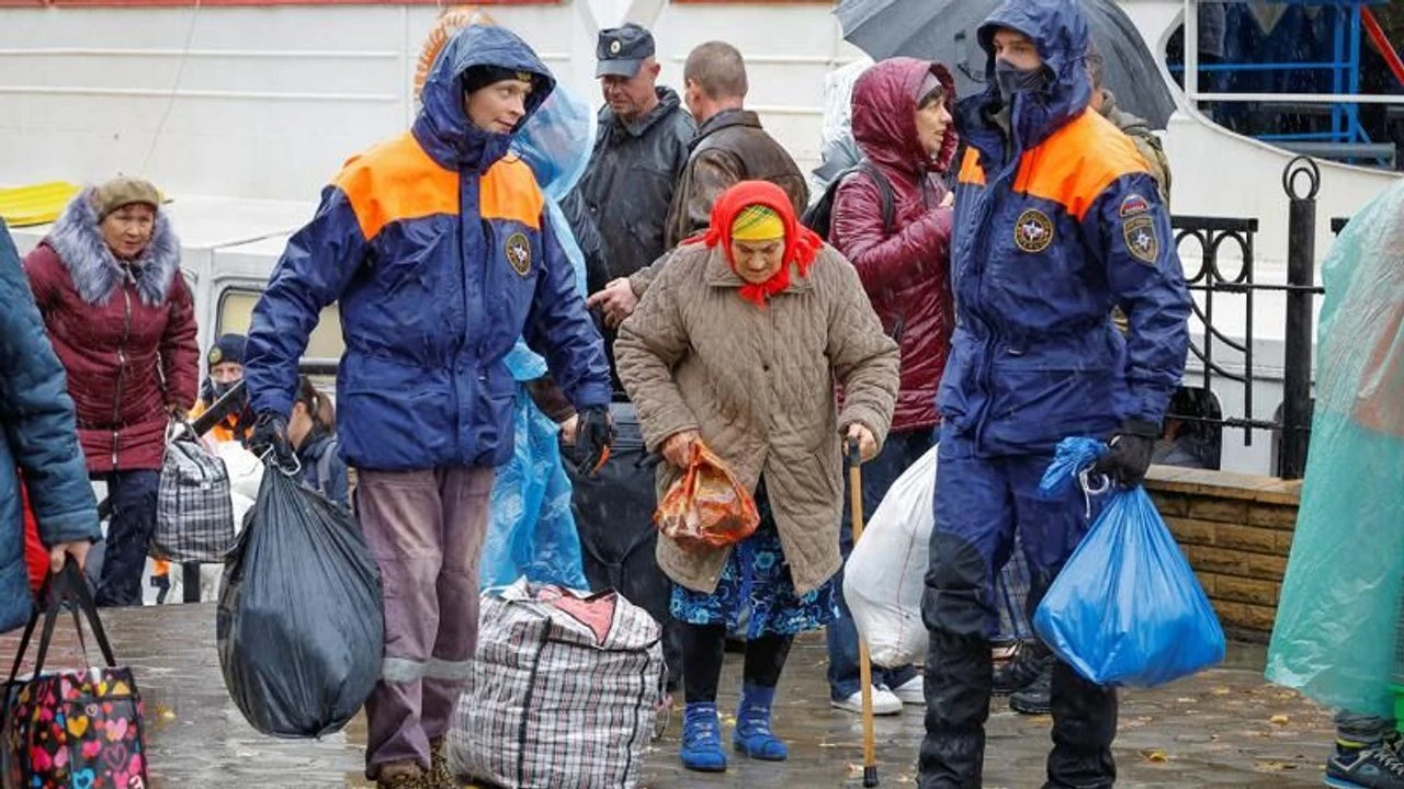 Rus işgalindeki Oleşki'de insani kriz: Halk yabani otlarla besleniyor