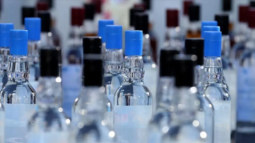 Adana'da 1670 litre sahte içki ele geçirildi: 1 gözaltı
