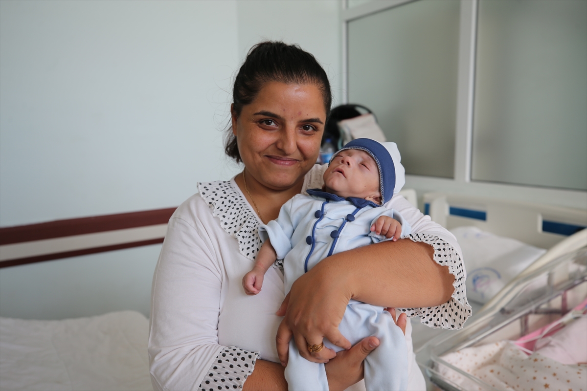 Rüzgar bebek 350 gram doğdu, 240 günlük yaşam mücadelesini kazandı