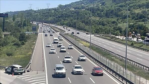 TEM Otoyolu’nda gece trafik düzeni değişiyor: Hangi yollar etkileniyor?