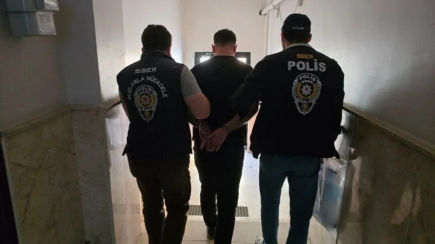 Eskişehir'de müstehcenlik operasyonu: 2 kişi tutuklandı