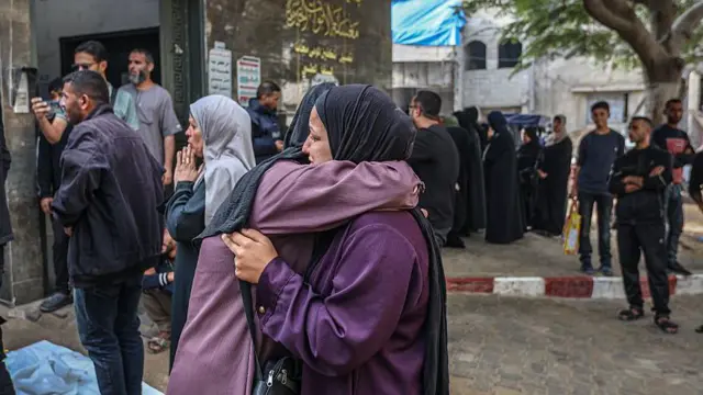 İsrail’den Gazze’de bir binaya 3 hava saldırısı: Çok sayıda Filistinli yaralandı
