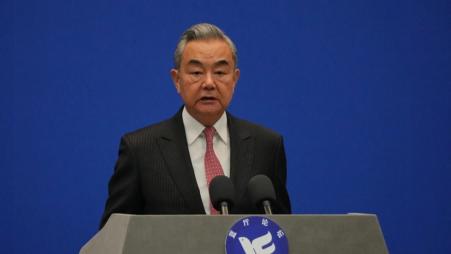 Vang Yi’den Japonya’ya sert mesaj: “Tarihten ders çıkarmazsa geleceği olmayacaktır”