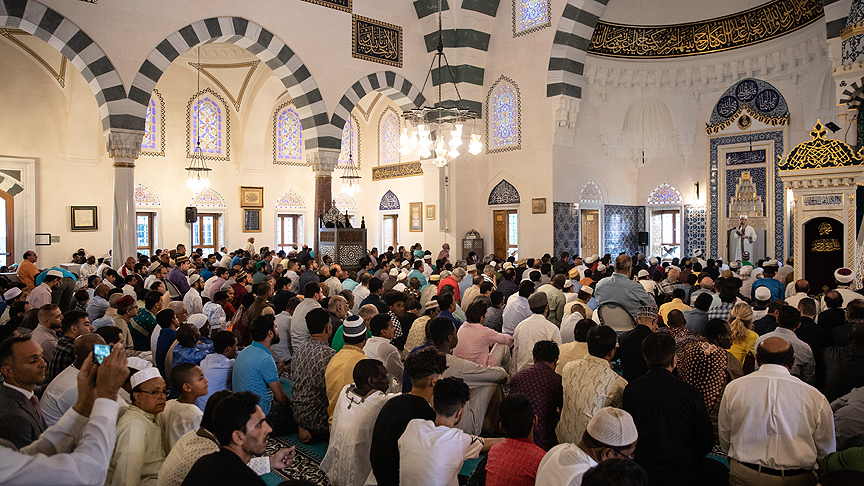 California’da Ramazan ve Kurban bayramlarına resmi tatil statüsü