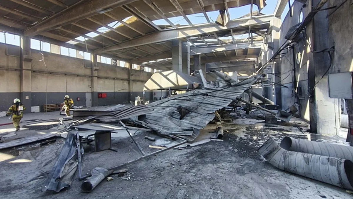 İzmir’de fabrikada patlama: Yaralı işçiler hastaneye kaldırıldı