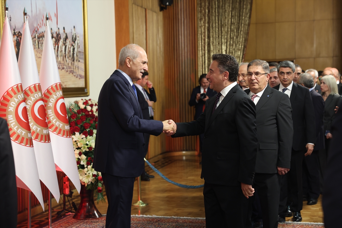 Kurtulmuş'tan Yeni Parti'nin protestosuna tepki: Hiç şık olmadı