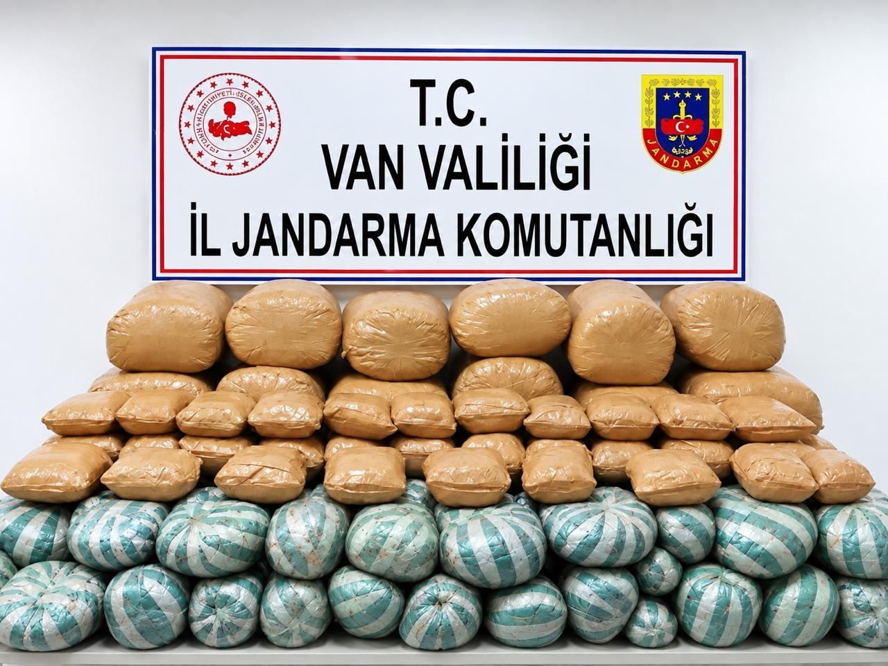 Van’da uyuşturucu operasyonu: 517 kilogram ele geçirildi