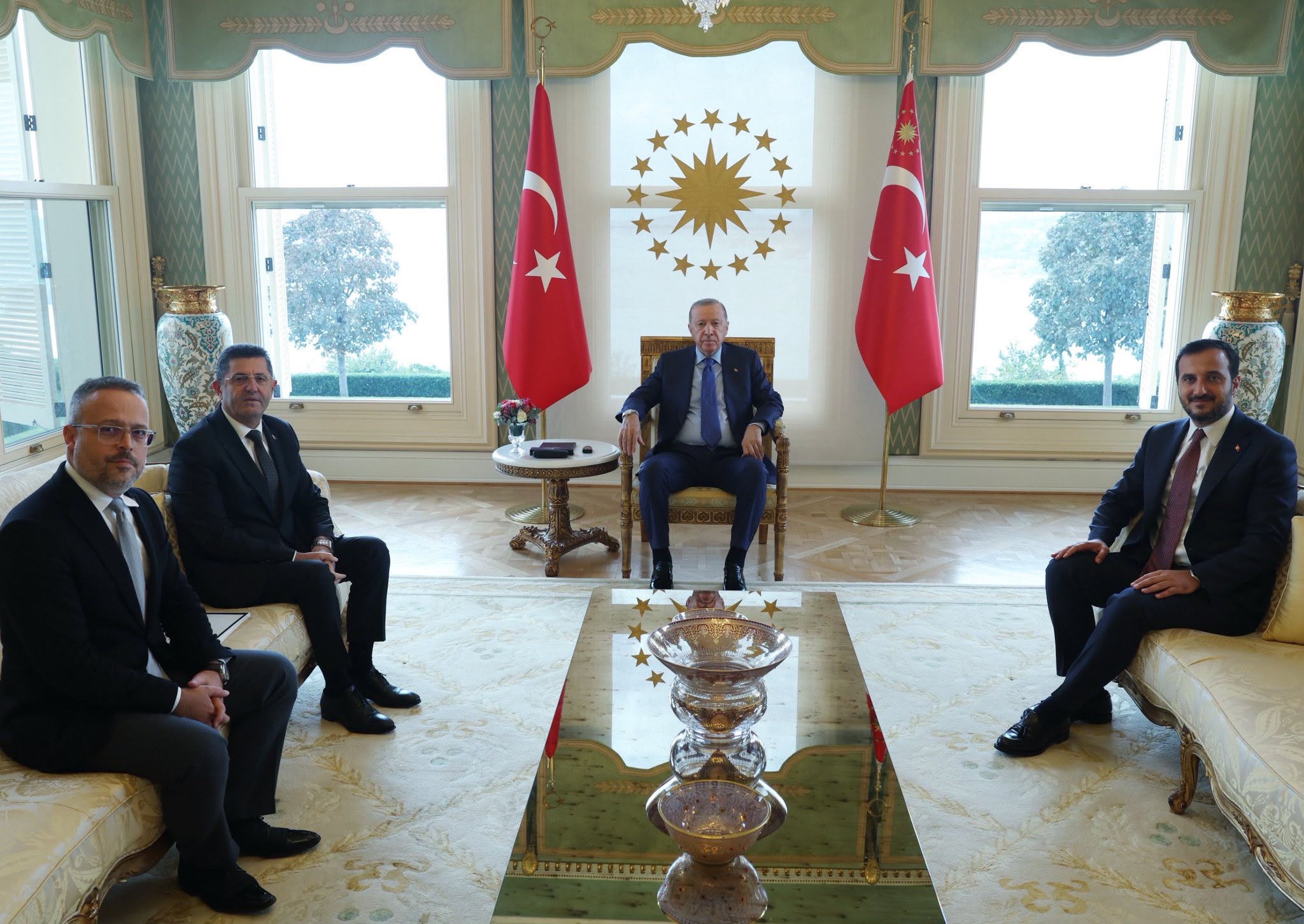 Erdoğan, Orhan Çerkez’i Vahdettin Köşkü’nde kabul etti
