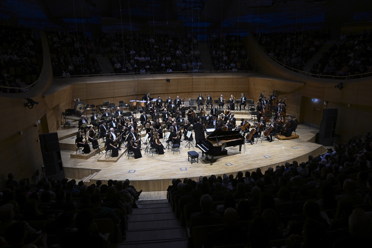 CSO’nun 200 yıllık müzik yolculuğunda yeni sezon başladı