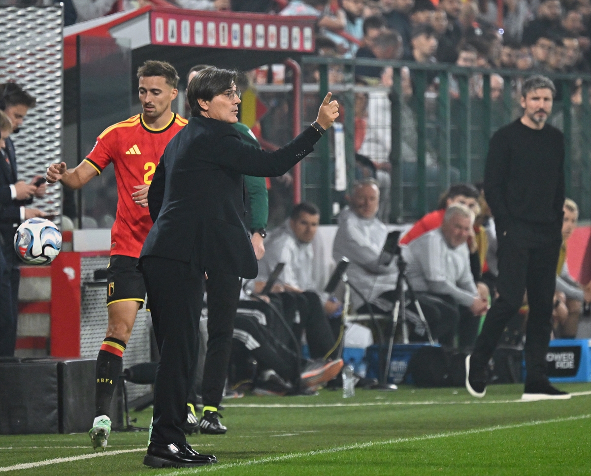 Belçika’da tansiyon yükseldi! Tribünlerden “Montella istifa” sesleri