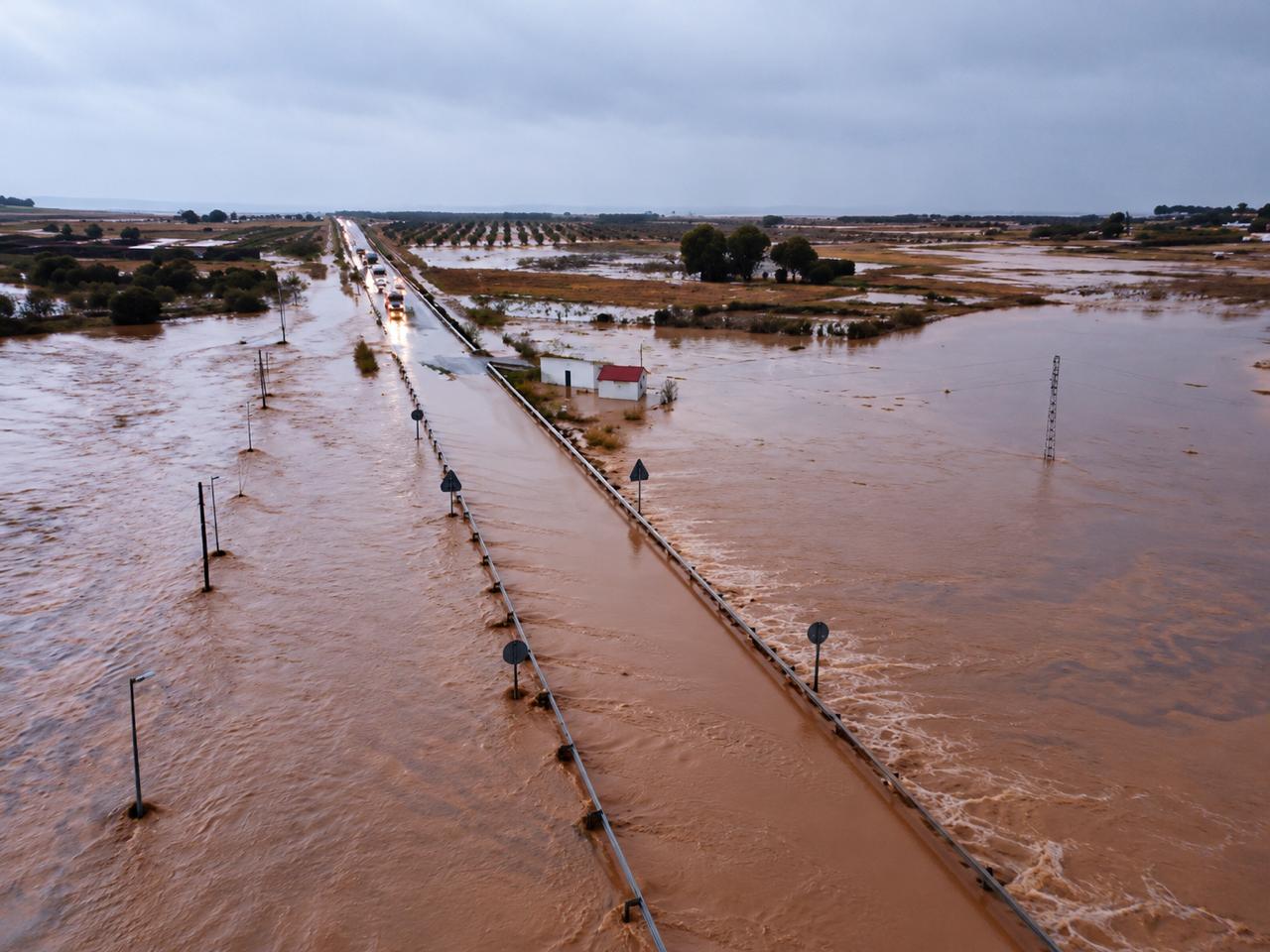 İspanya’da şiddetli yağışlar sele yol açtı: 1 ölü, 90 kişi kurtarıldı