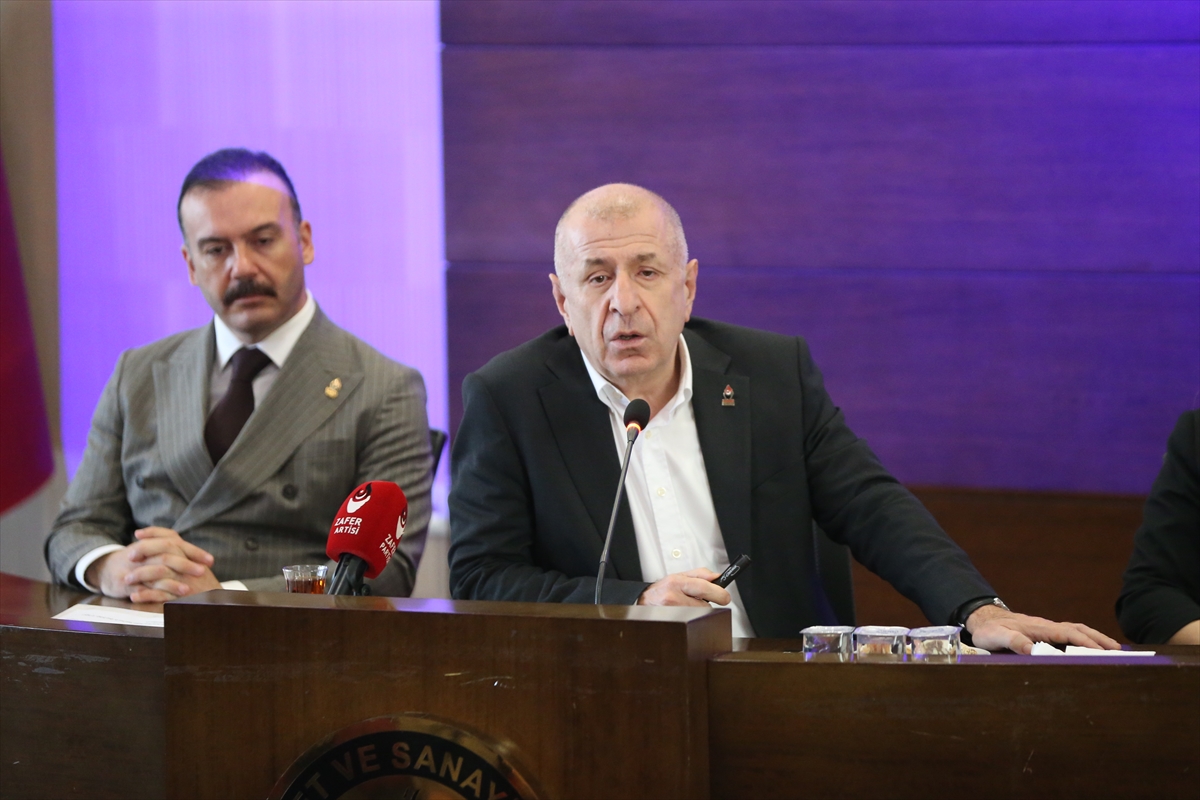 Özdağ kapıyı açık bıraktı: Atatürk çizgisindeki partilerle işbirliğine hazırız