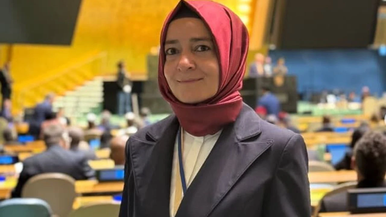Fatma Betül Sayan Kaya'nın tıp eğitimi Meclis gündeminde: Doktor milletvekillerinden diploma sorusu