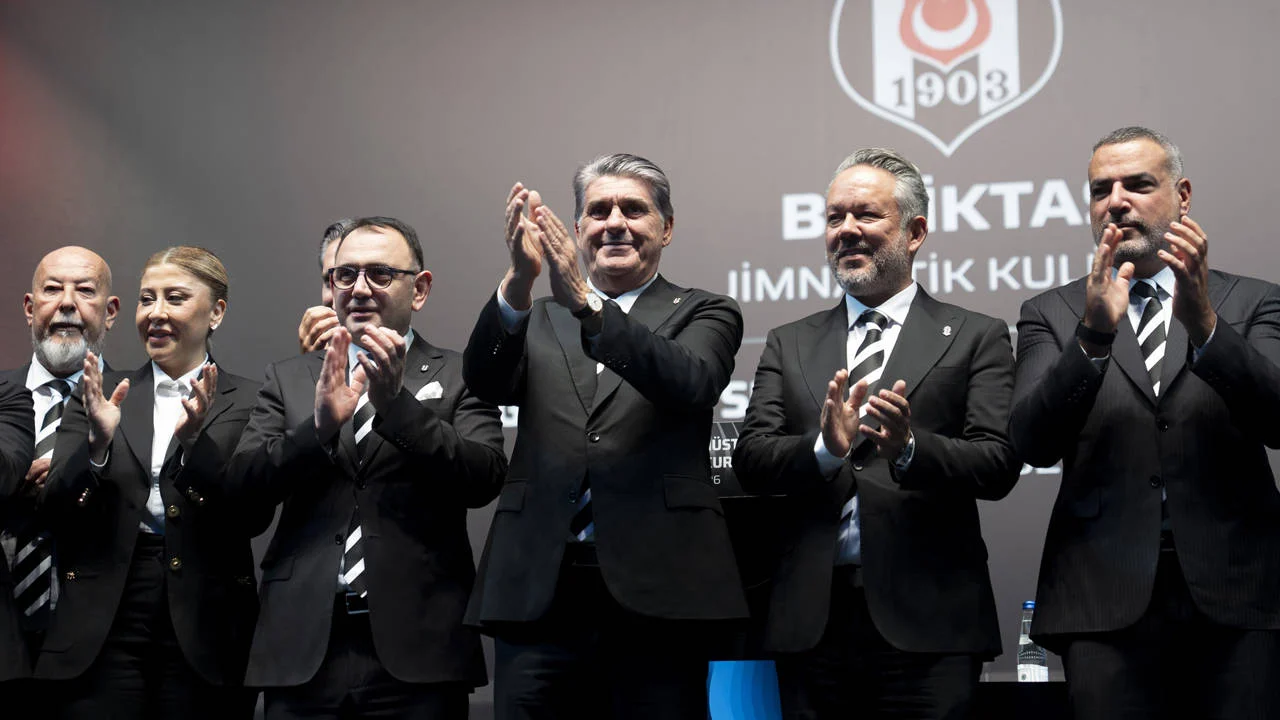 Beşiktaş'ta Serdal Adalı yeniden başkan seçildi