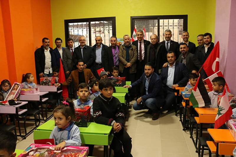 Türkiye’nin Beyrut’ta Filistinli çocuklar için kurduğu okulda ders zili çaldı