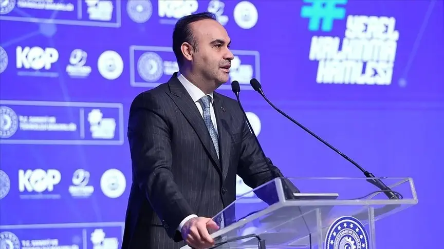 Bakan Kacır açıkladı: "Milli uzay aracıyla Ay’a erişeceğiz"