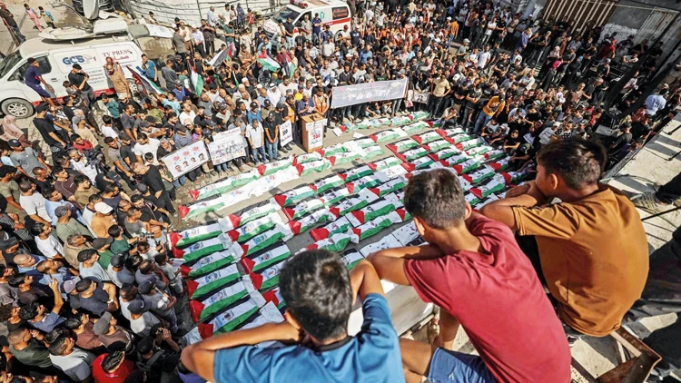 Gazze’de zaman enkaz altında kaldı: 8 bin naaş için 8 yıl gerekiyor