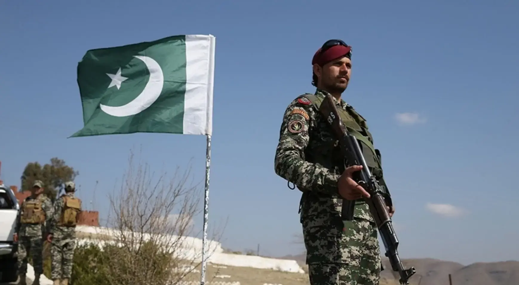 Pakistan’da iki eyalette operasyon: 18 militan etkisiz hale getirildi