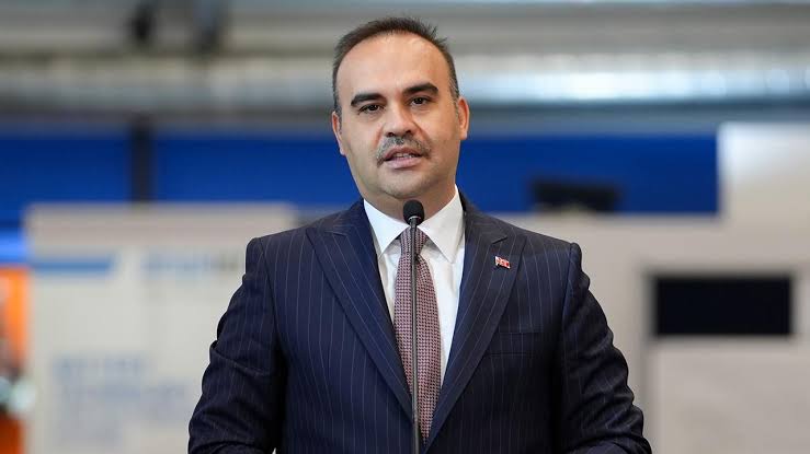 Bakan Kacır'dan uzayda yeni ortaklık mesajı