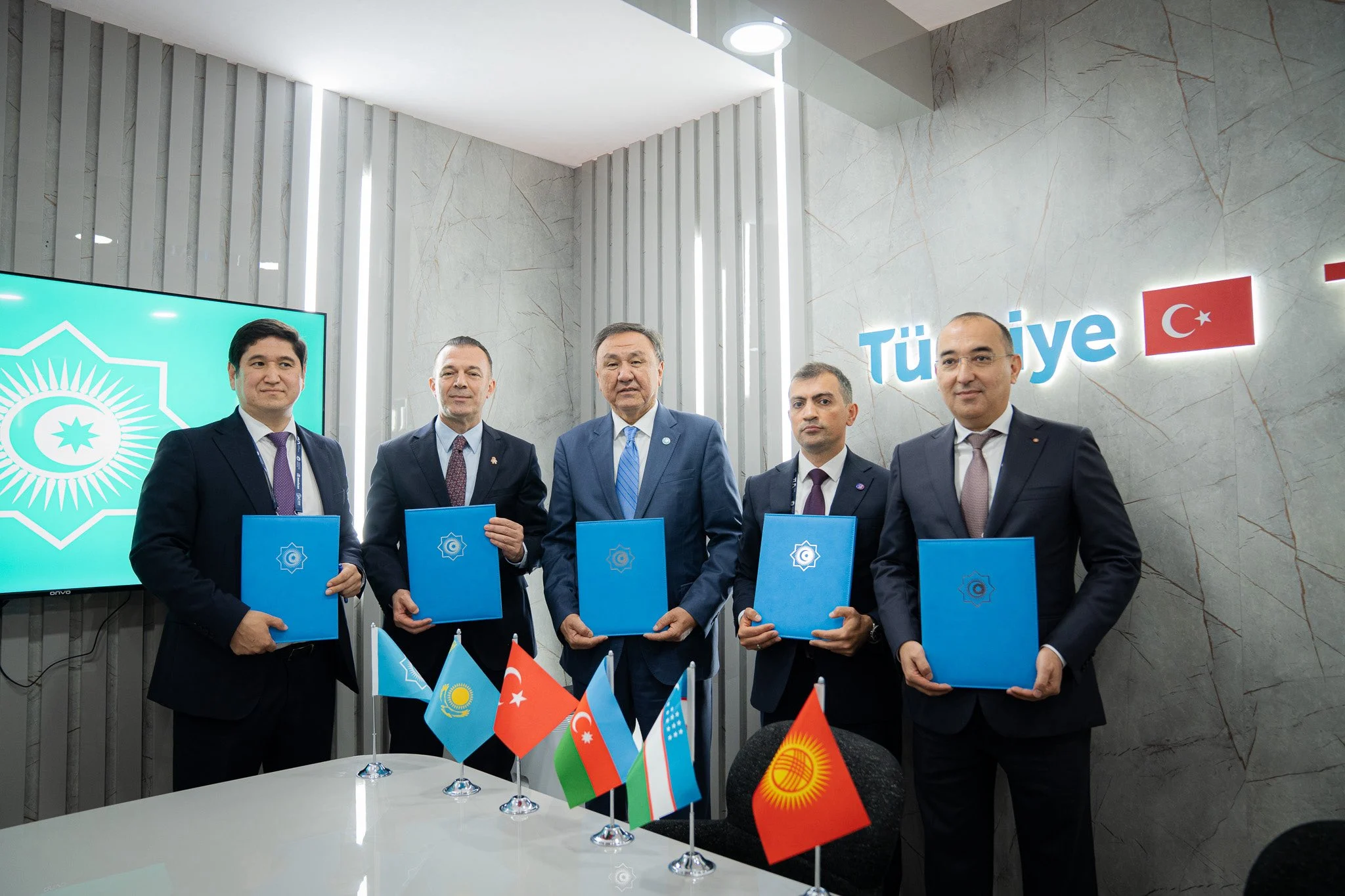 Özbekistan'dan Türk devletleriyle uzay işbirliği mesajı