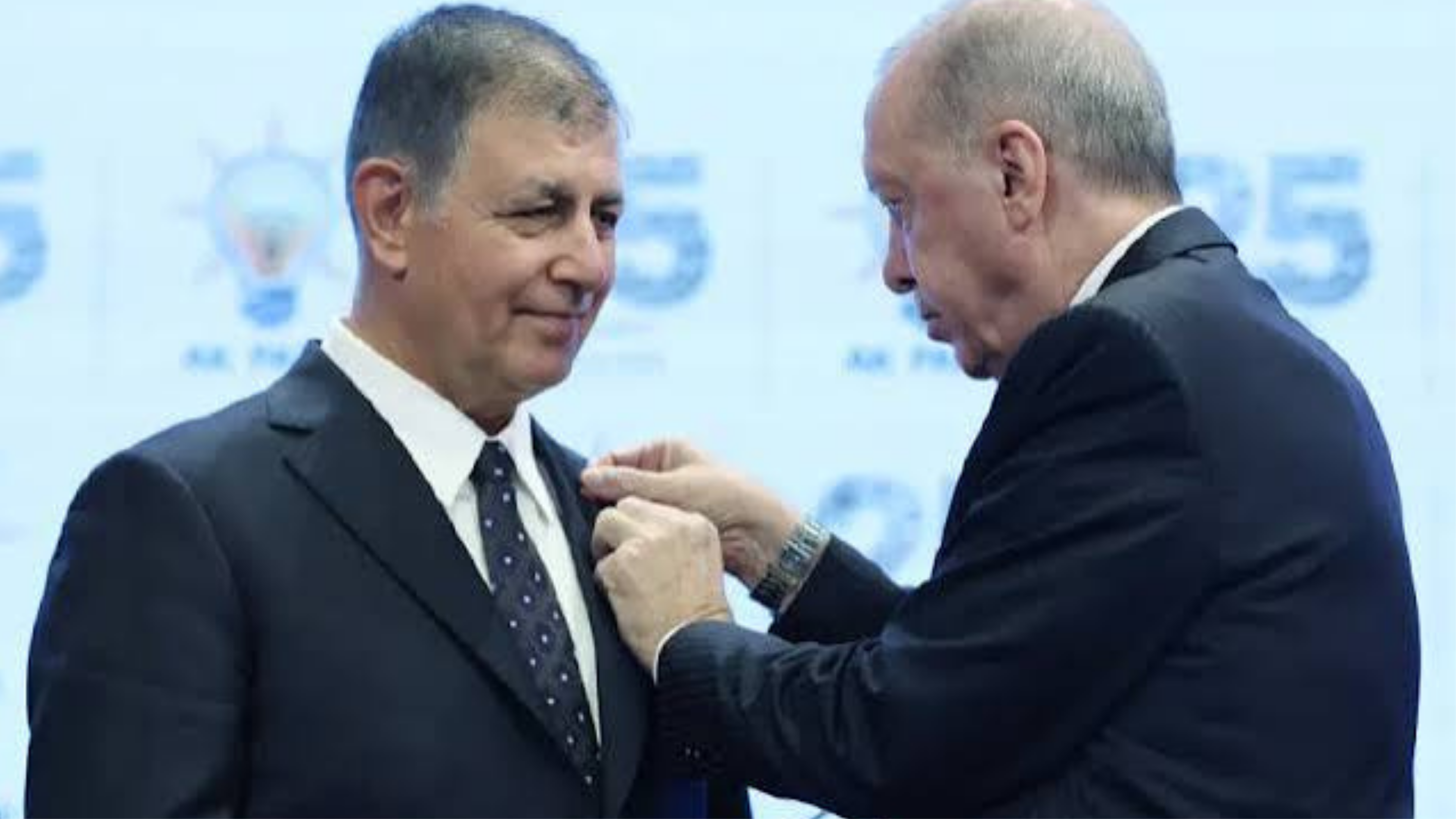 AK Parti'ye 7 partiden 136 kişi katıldı