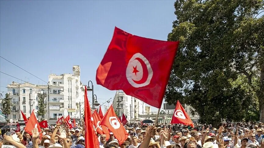 Tunus'ta 17 Ekim için büyük yürüyüş çağrısı: 8 parti katılacak