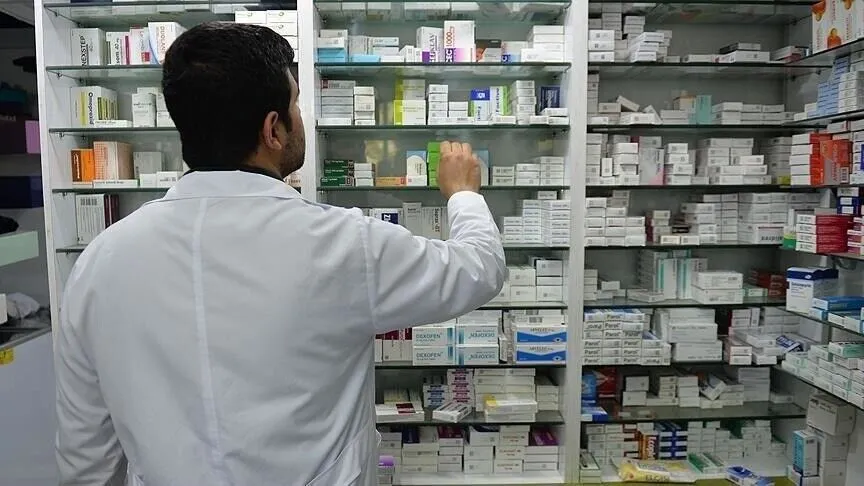 Raporlu ilaçlarda reçete zorunluluğu kalkıyor