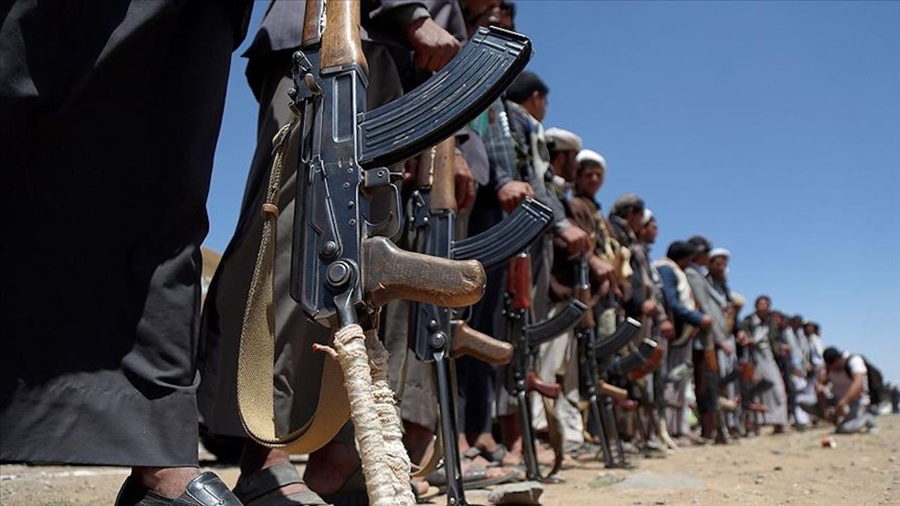 Yemen'de operasyonların bilançosu ağır: 900'ü aşkın Husi etkisiz hale getirildi