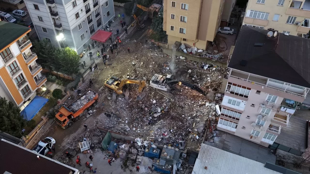 Maltepe’de çöken bina sonrası karar: Hak sahiplerine 3 seçenek